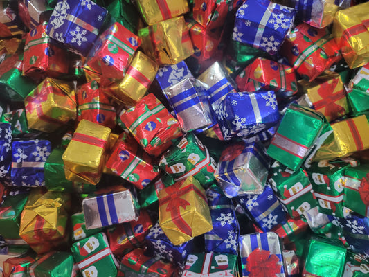 Presents - solid milk foiled chocolate